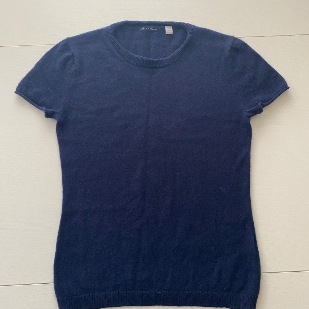 TAHARI 100% Cashmere Dark Blue Short Cap Sleeve Sweater Top Size M - Picture 3 of 11